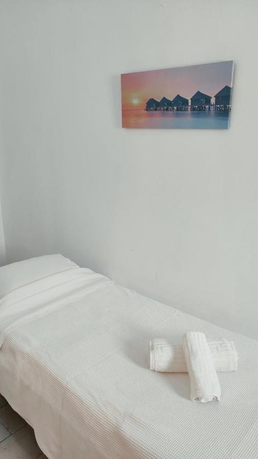 Lampi'S Dolphin Aparthotel Pátmos Екстериор снимка