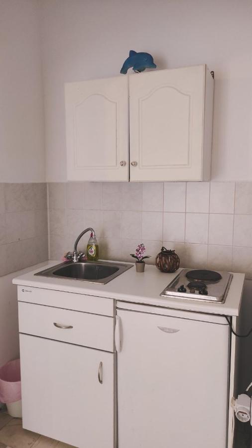 Lampi'S Dolphin Aparthotel Pátmos Екстериор снимка