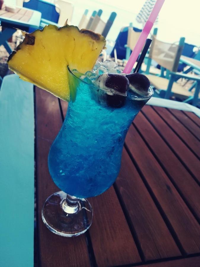 Lampi'S Dolphin Aparthotel Pátmos Екстериор снимка